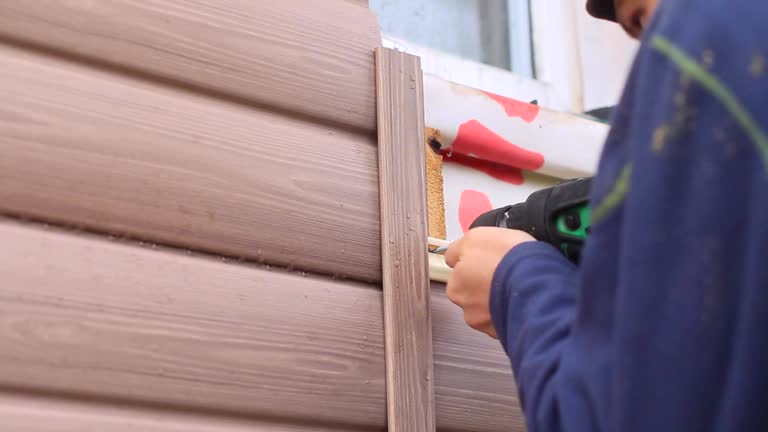 Affordable siding repair and maintenance services in Oostburg, WI